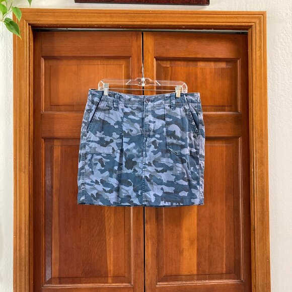 7 For All Mankind Blue and Gray Camo Cargo Skirt Size 12 - Camouflage - Picture 4 of 8
